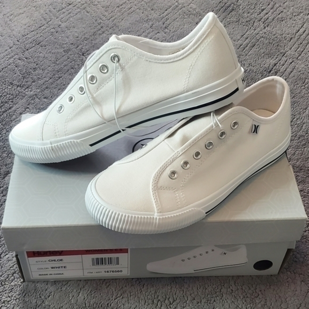 Hurley White Canvas Low-Top Sneakers with Black Stripe